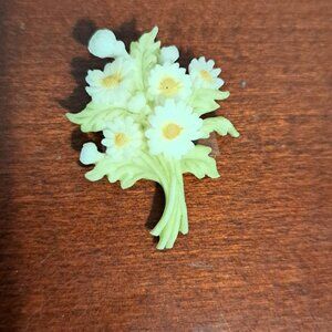 Seraphim Classics Daisy Floral Bouquet Pin for 2001 Chelsea Angel Figurine